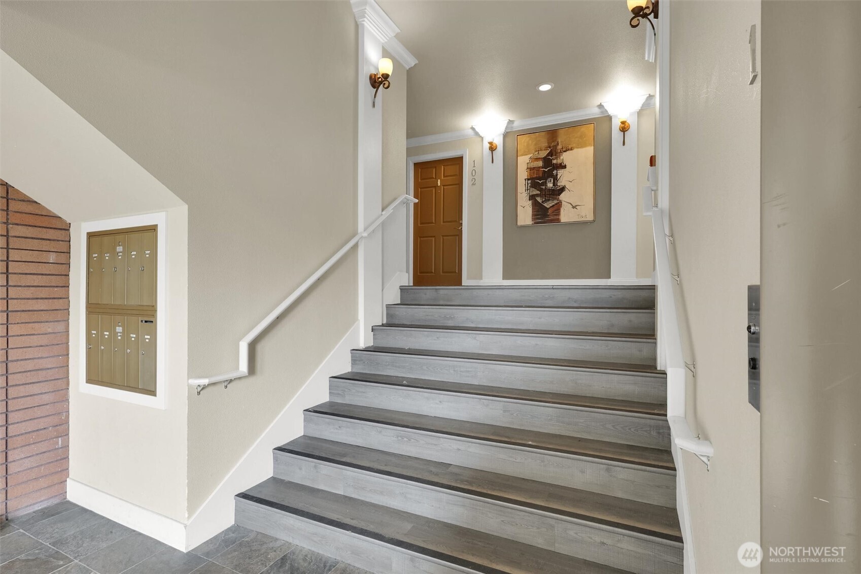 MLS #NWM2428660 image #4