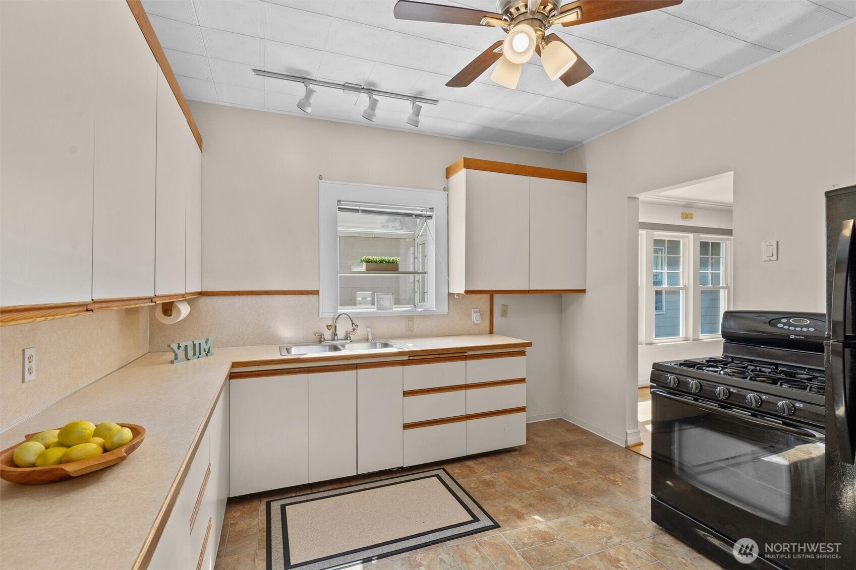 MLS #NWM2429192 image #19