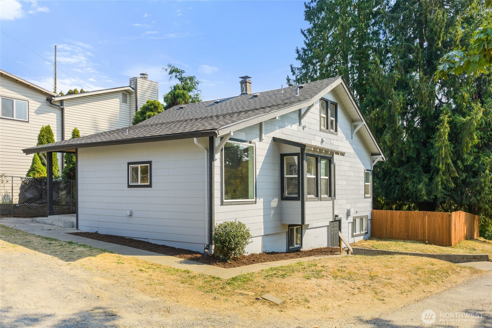 MLS #NWM2429725 image #0