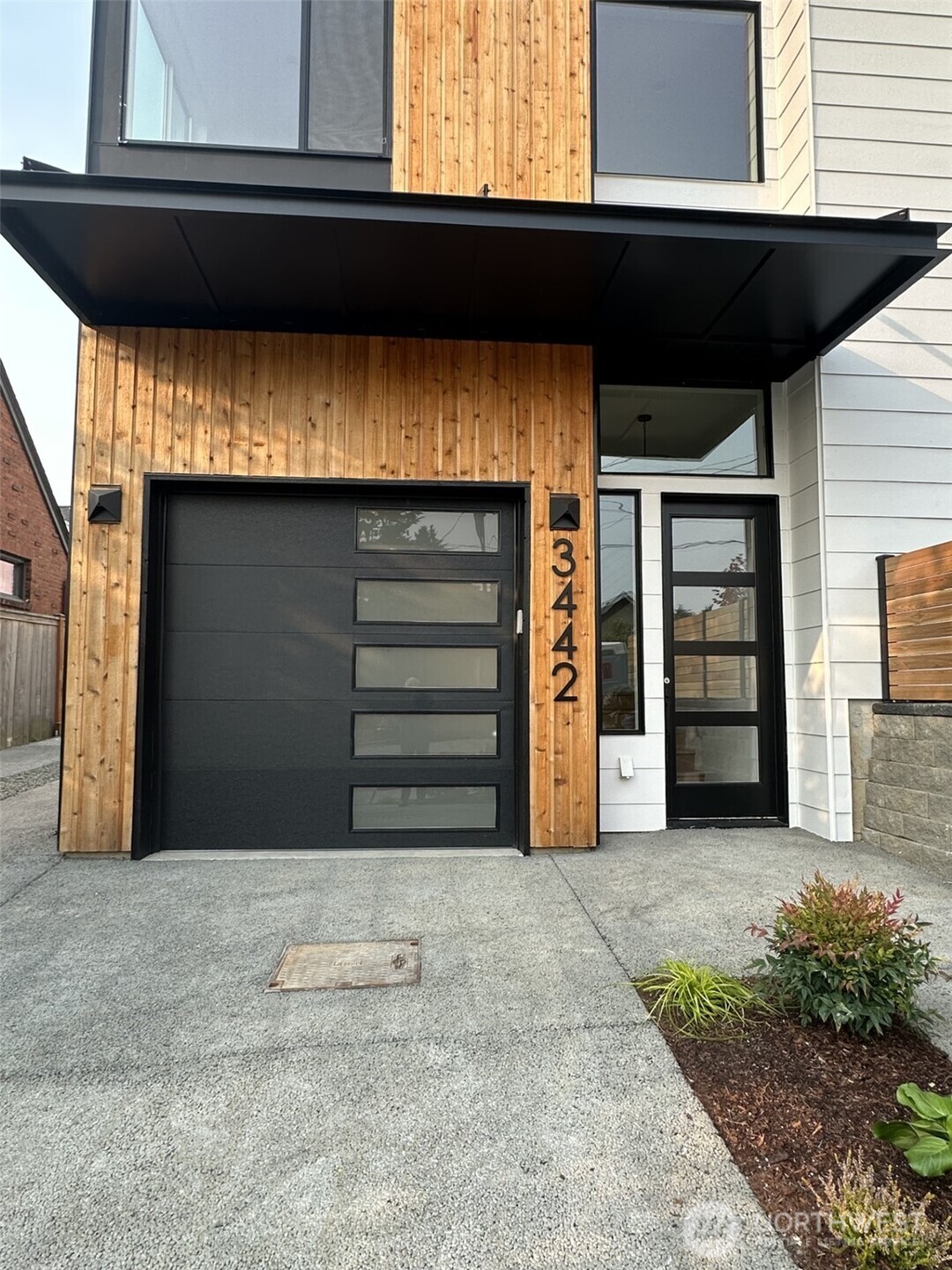 MLS #NWM2430283 image #0