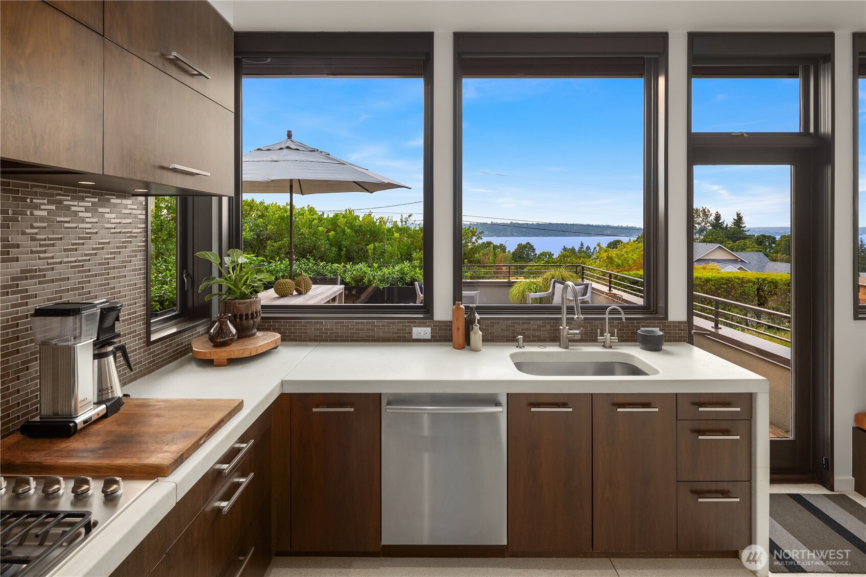 MLS #NWM2430645 image #8