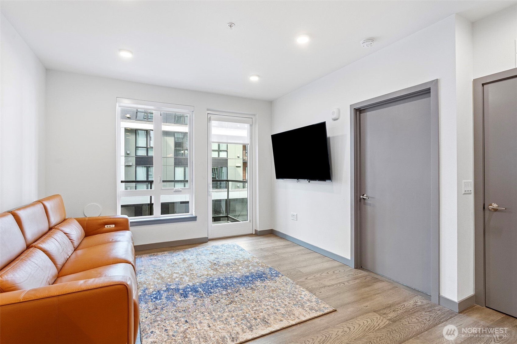 MLS #NWM2431289 image #3