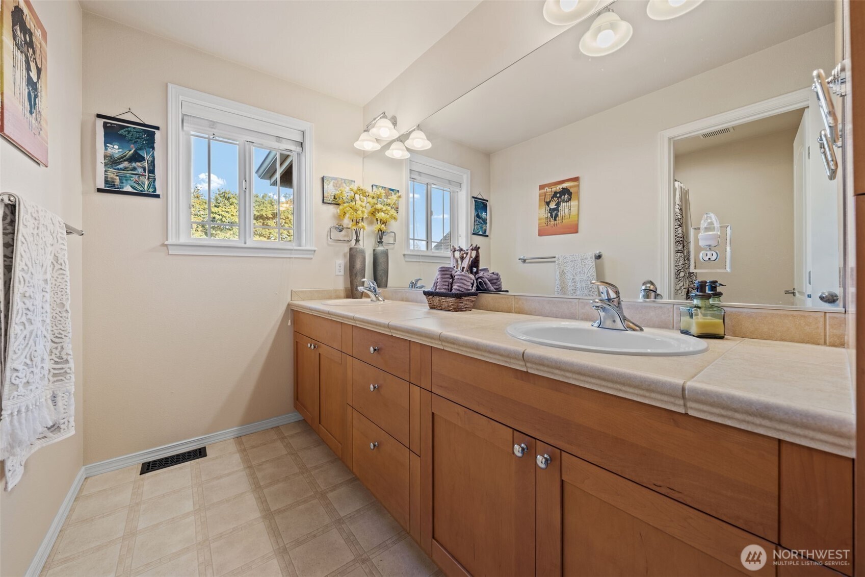 MLS #NWM2431403 image #33
