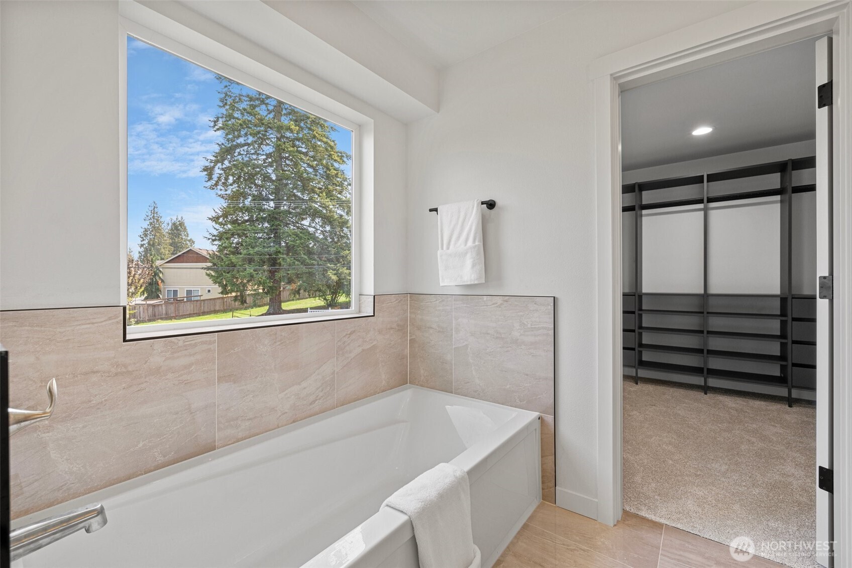 MLS #NWM2431694 image #18