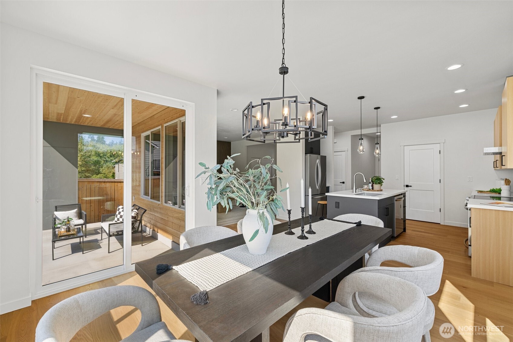 MLS #NWM2431694 image #4