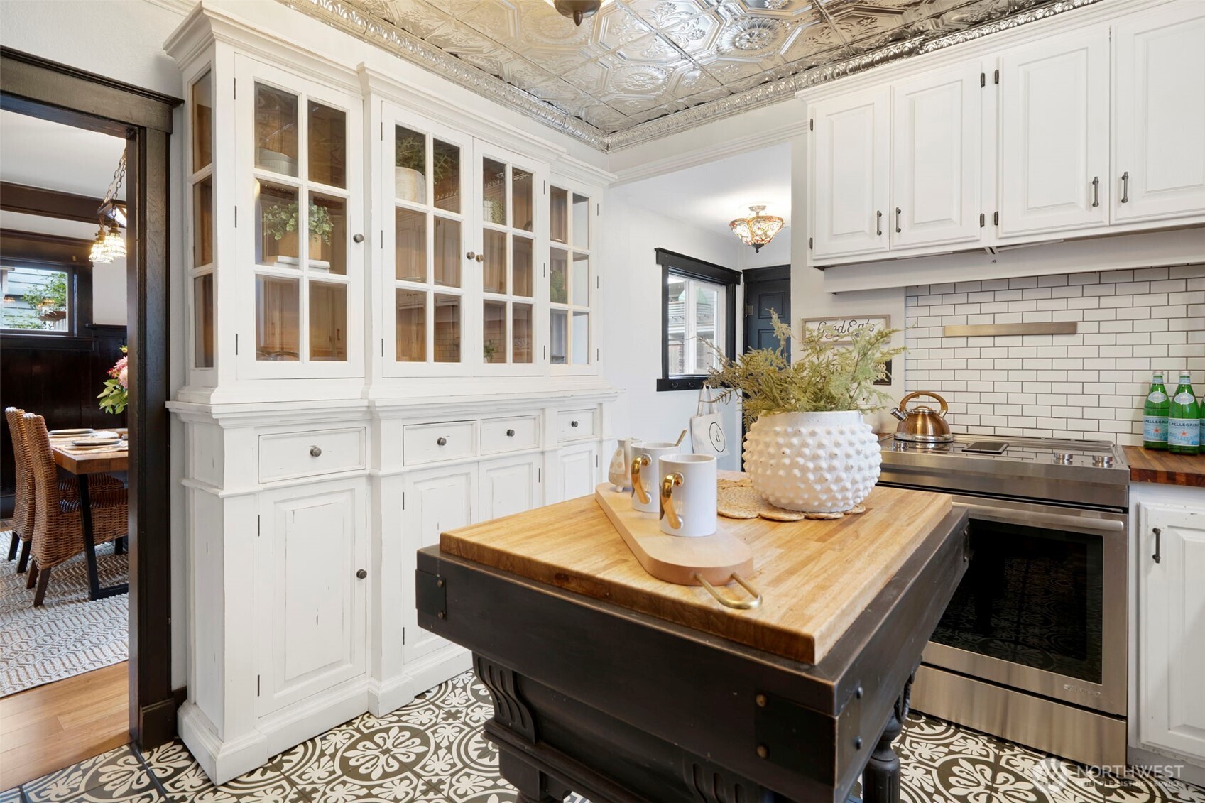 MLS #NWM2431792 image #9