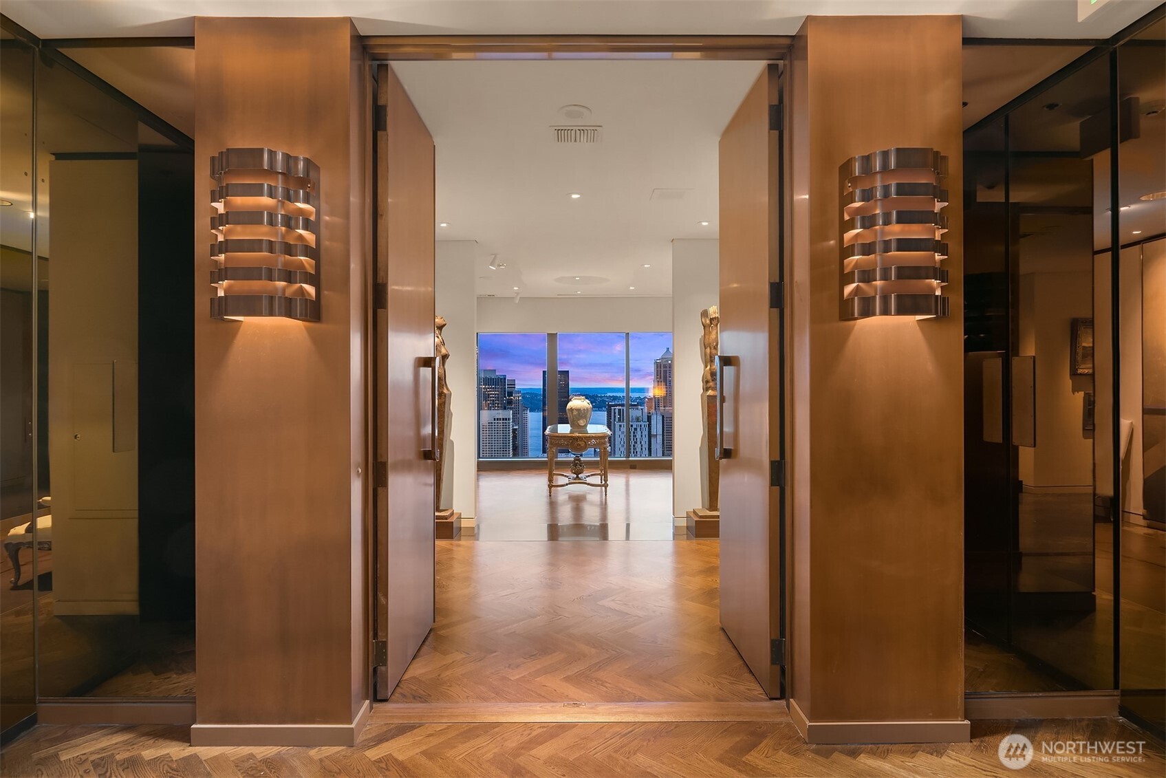 MLS #NWM2449248 image #1