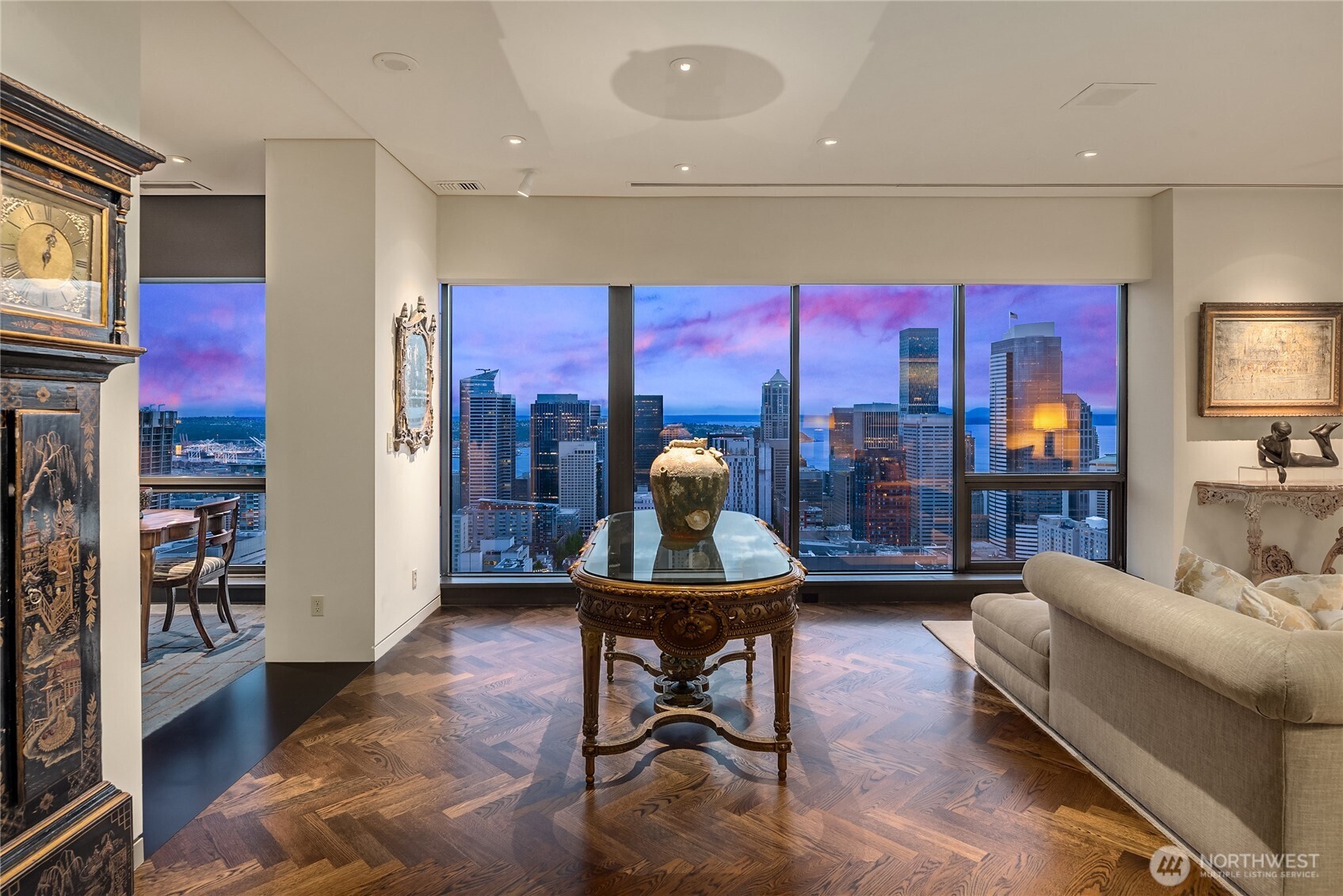 MLS #NWM2449248 image #3