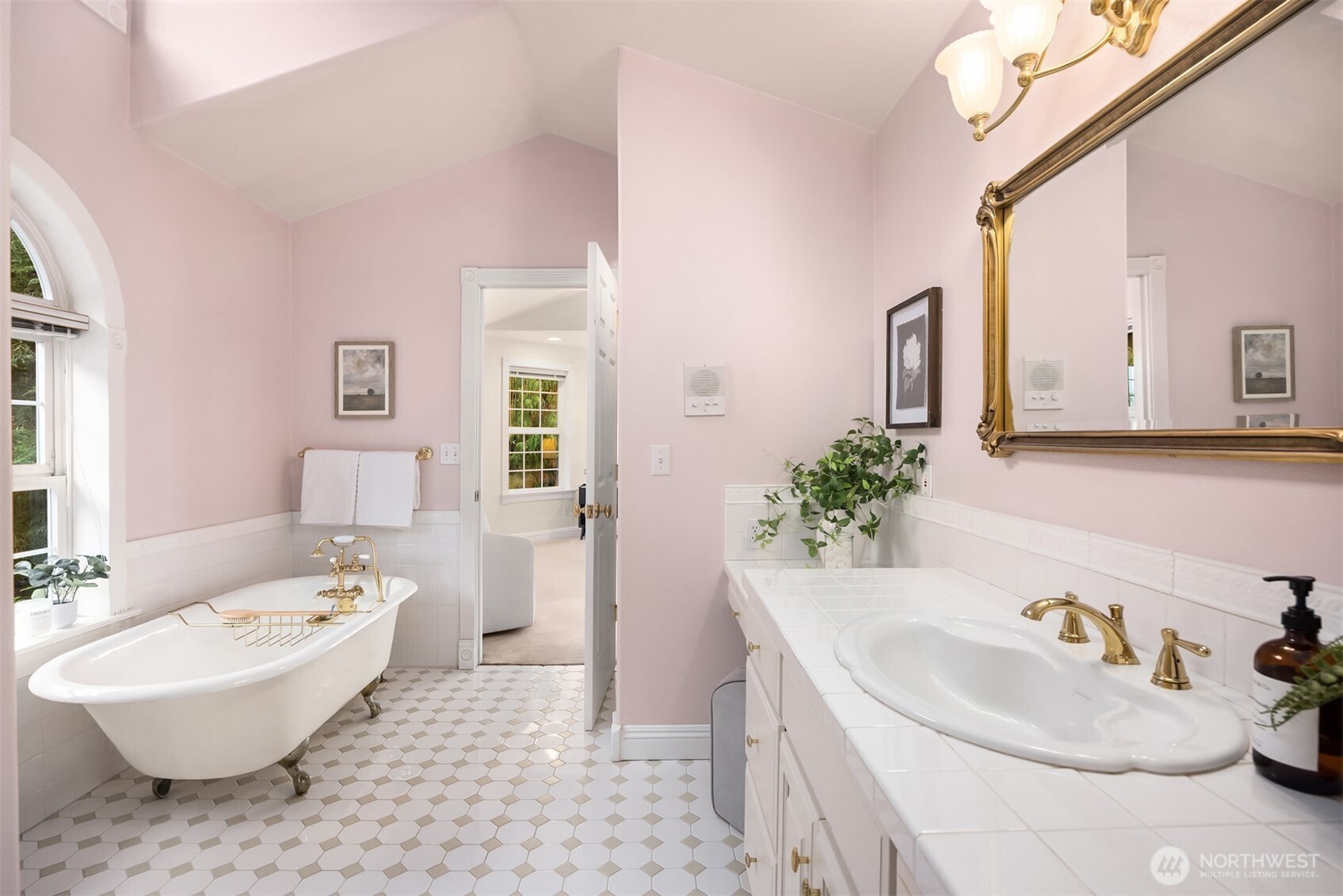 MLS #NWM2452609 img 26