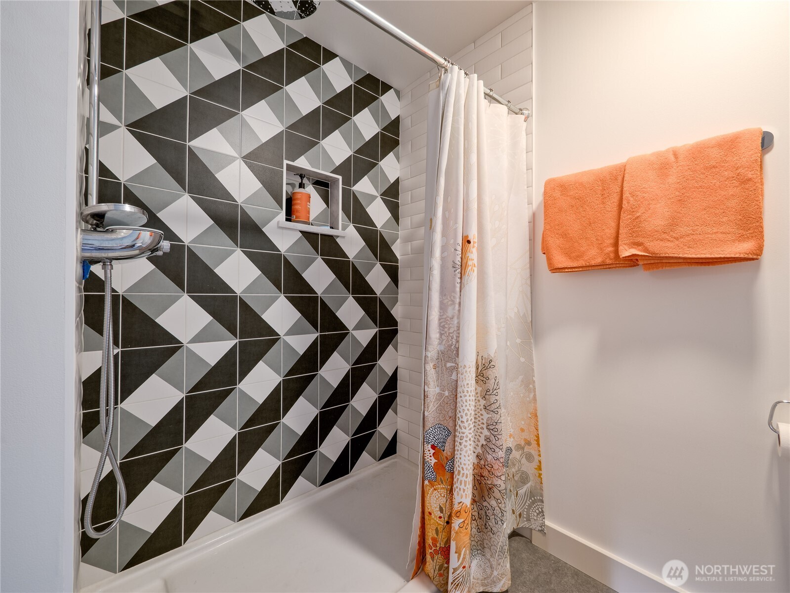 MLS #NWM2457997 image #5