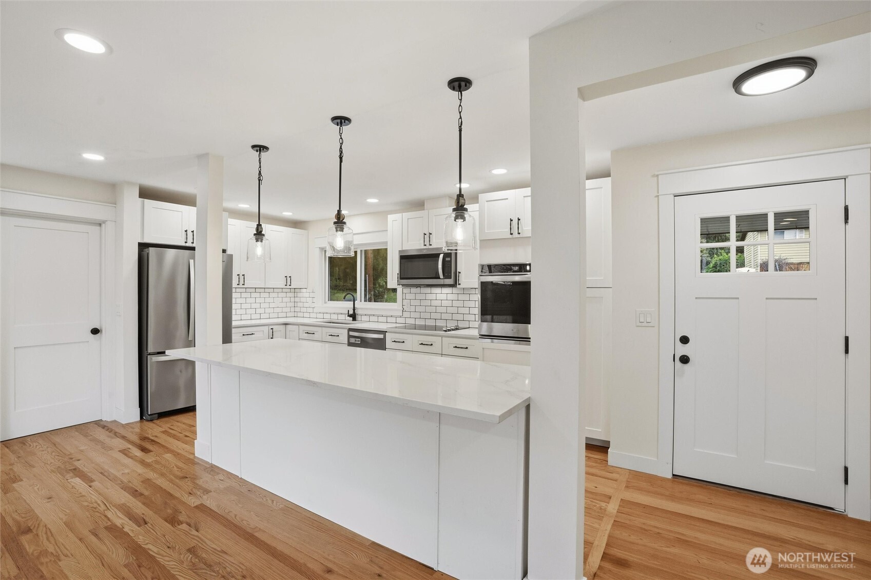 MLS #NWM2468815 img 4