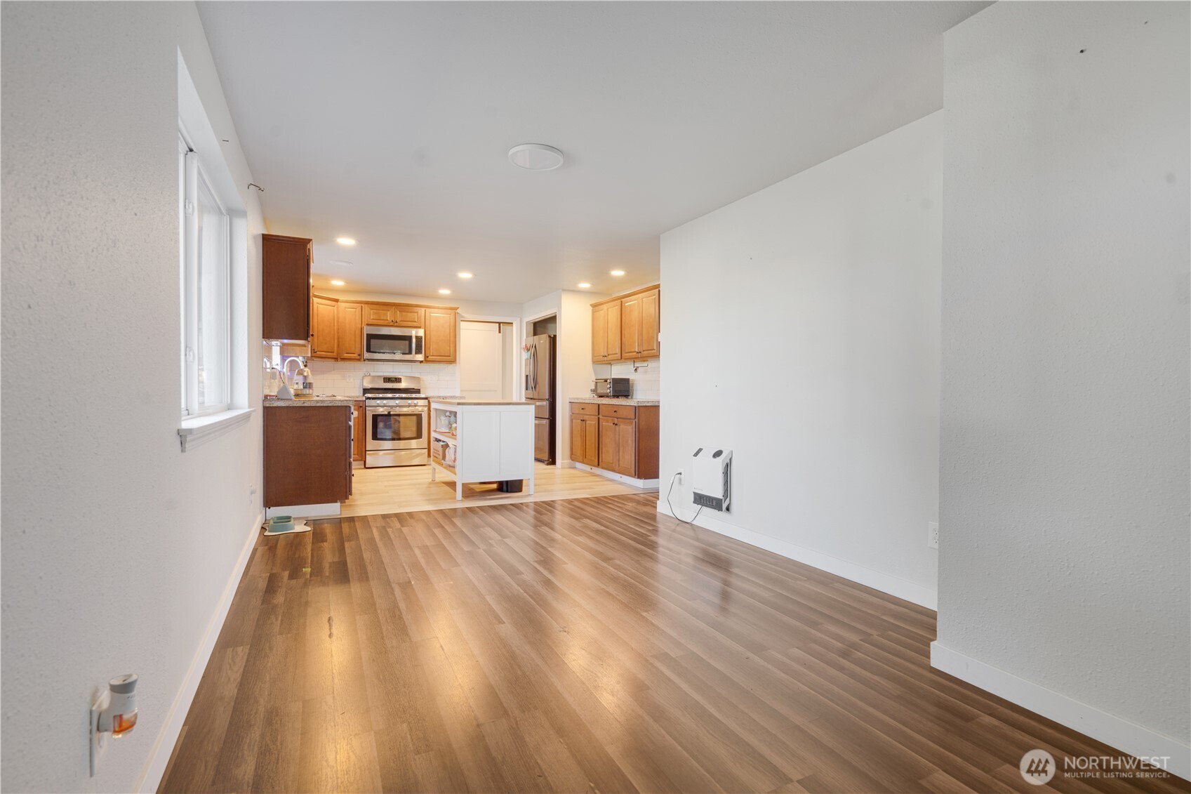 MLS #NWM2470390 image #5