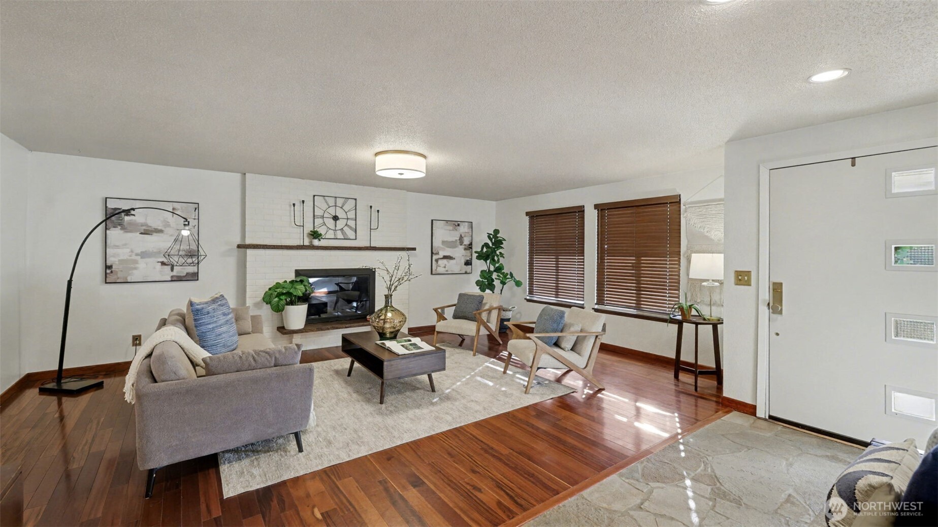 MLS #NWM2471244 image #2