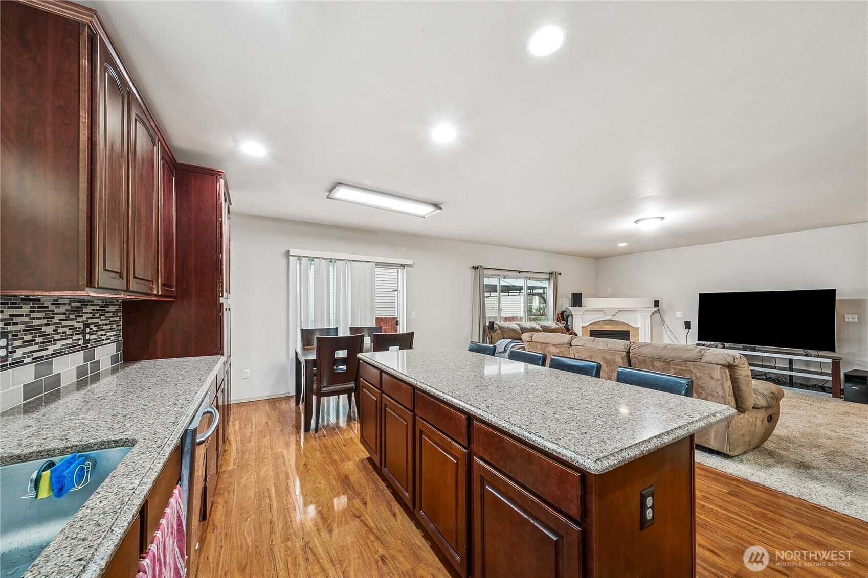 MLS #NWM2472355 image #4