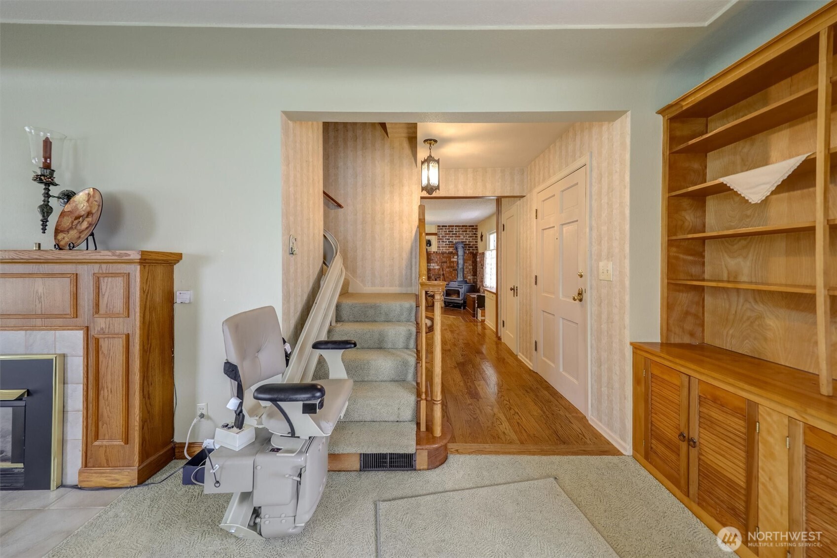 MLS #NWM2475153 img 3