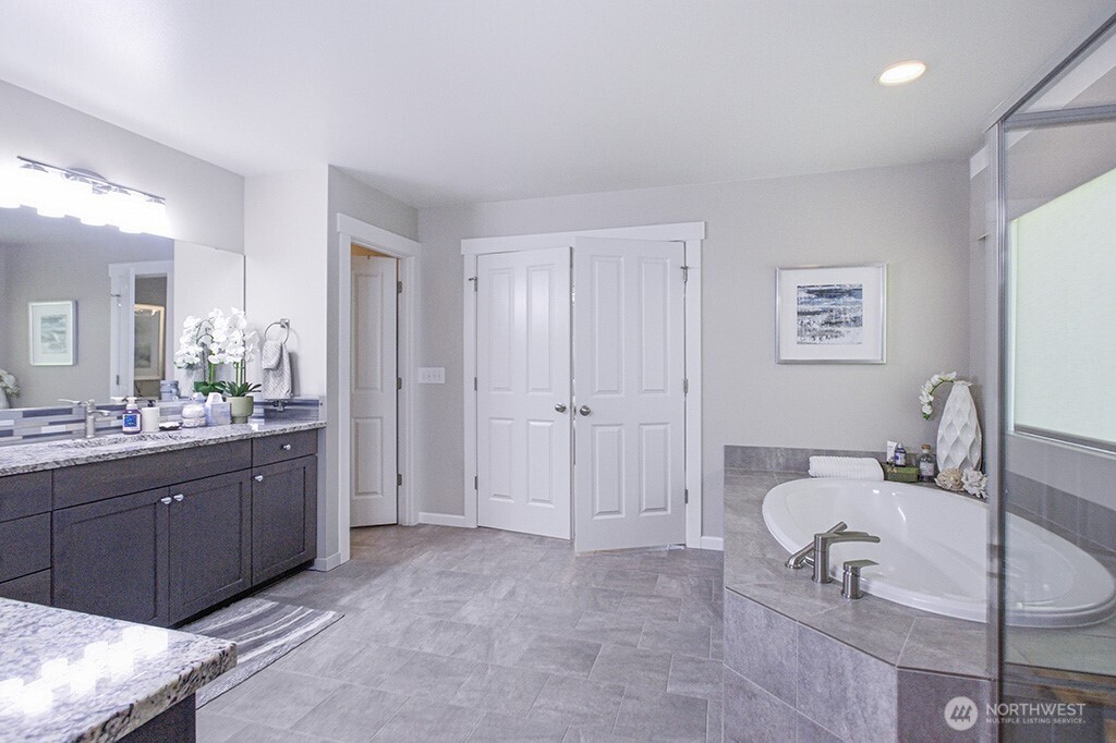 MLS #NWM2480884 img 24