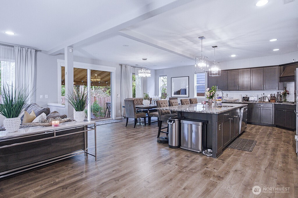 MLS #NWM2480884 img 5