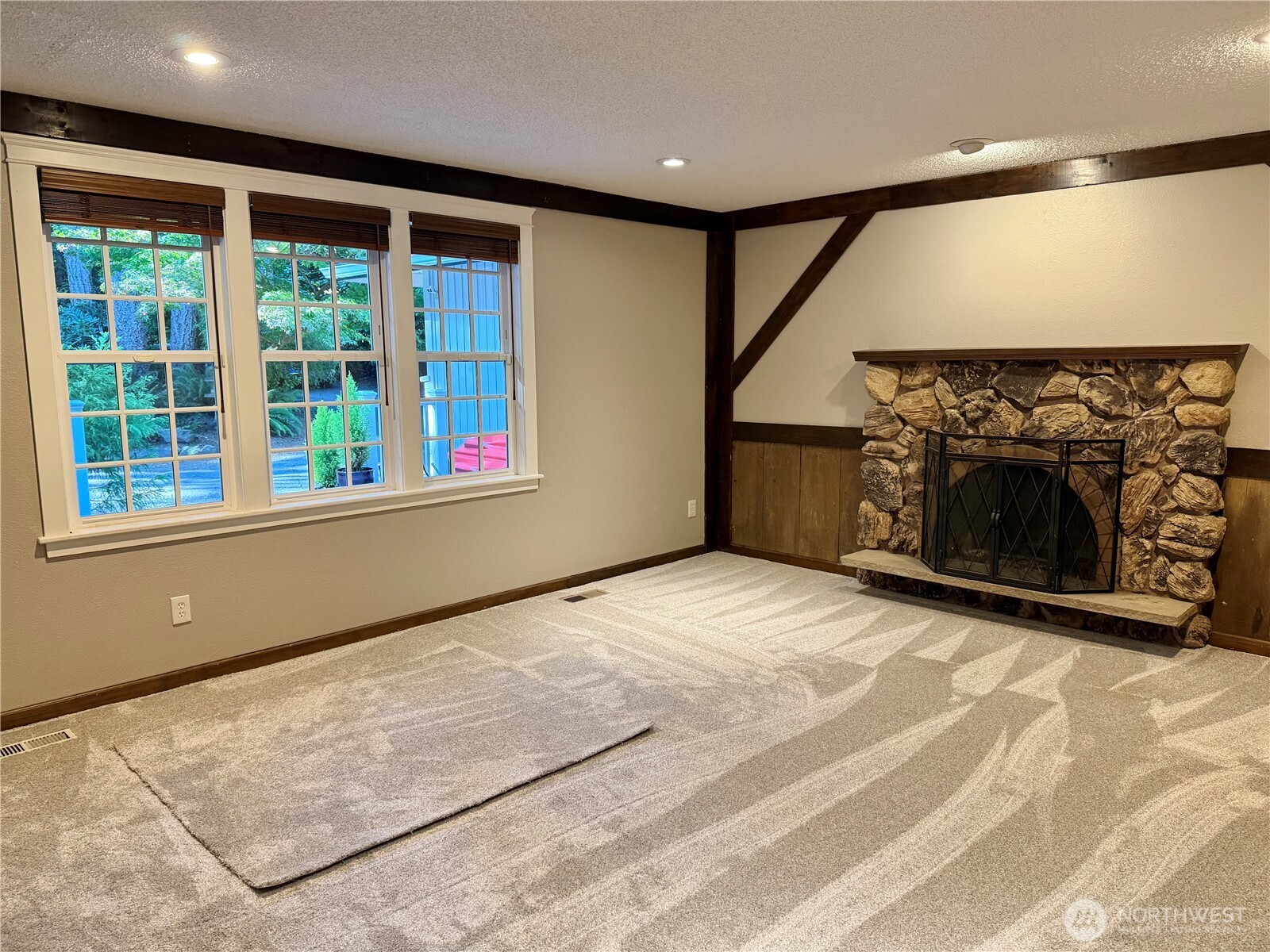 MLS #NWM2488719 img 14