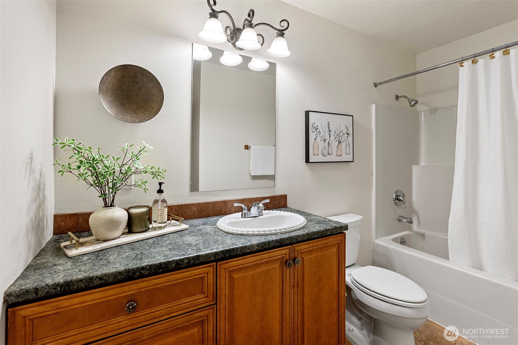 MLS #NWM2489291 img 13