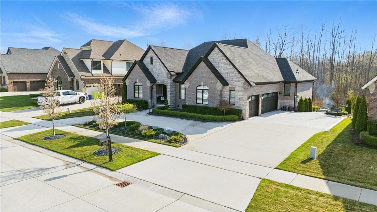 MLS #20250029284 img 0