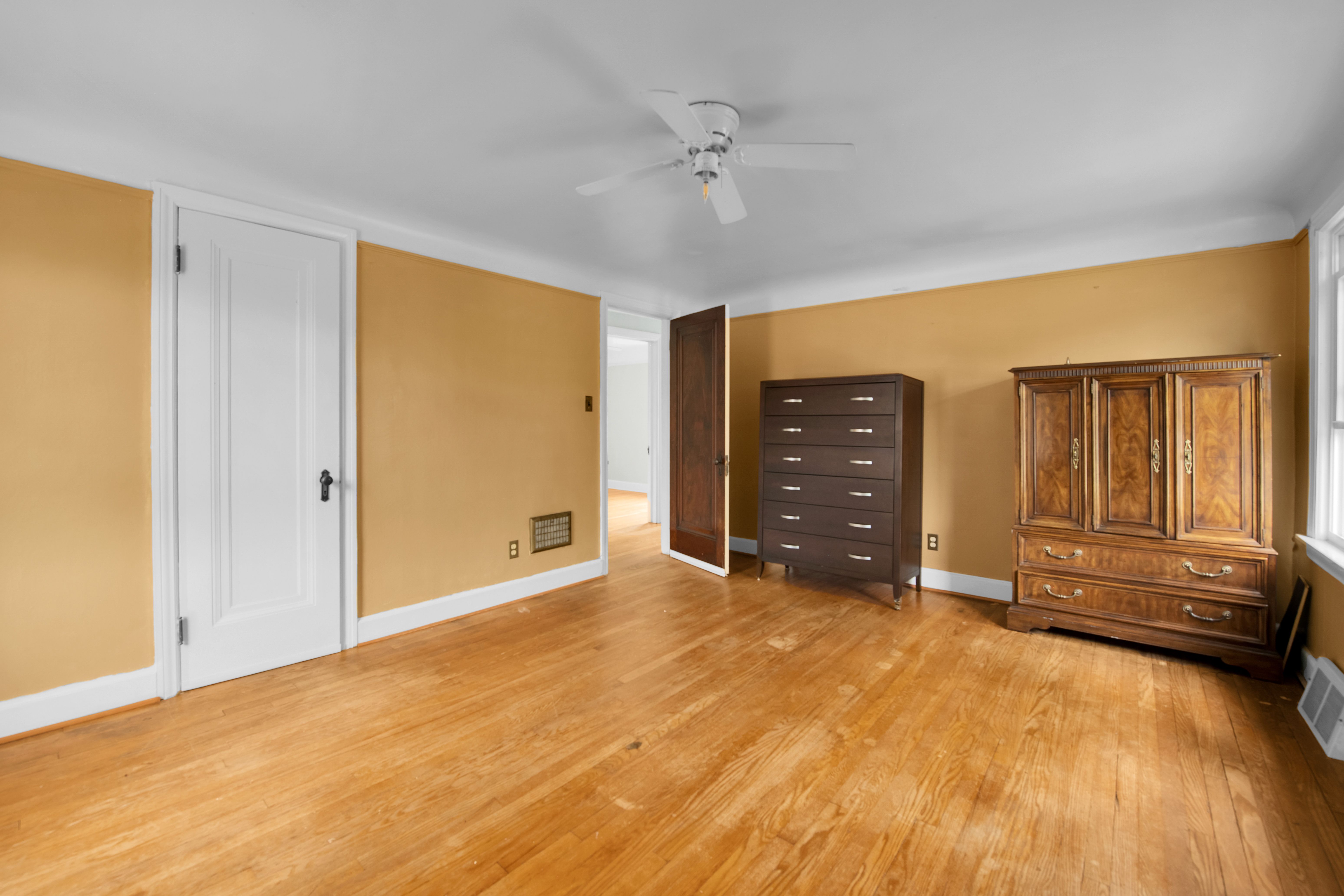MLS #20250032179 img 0