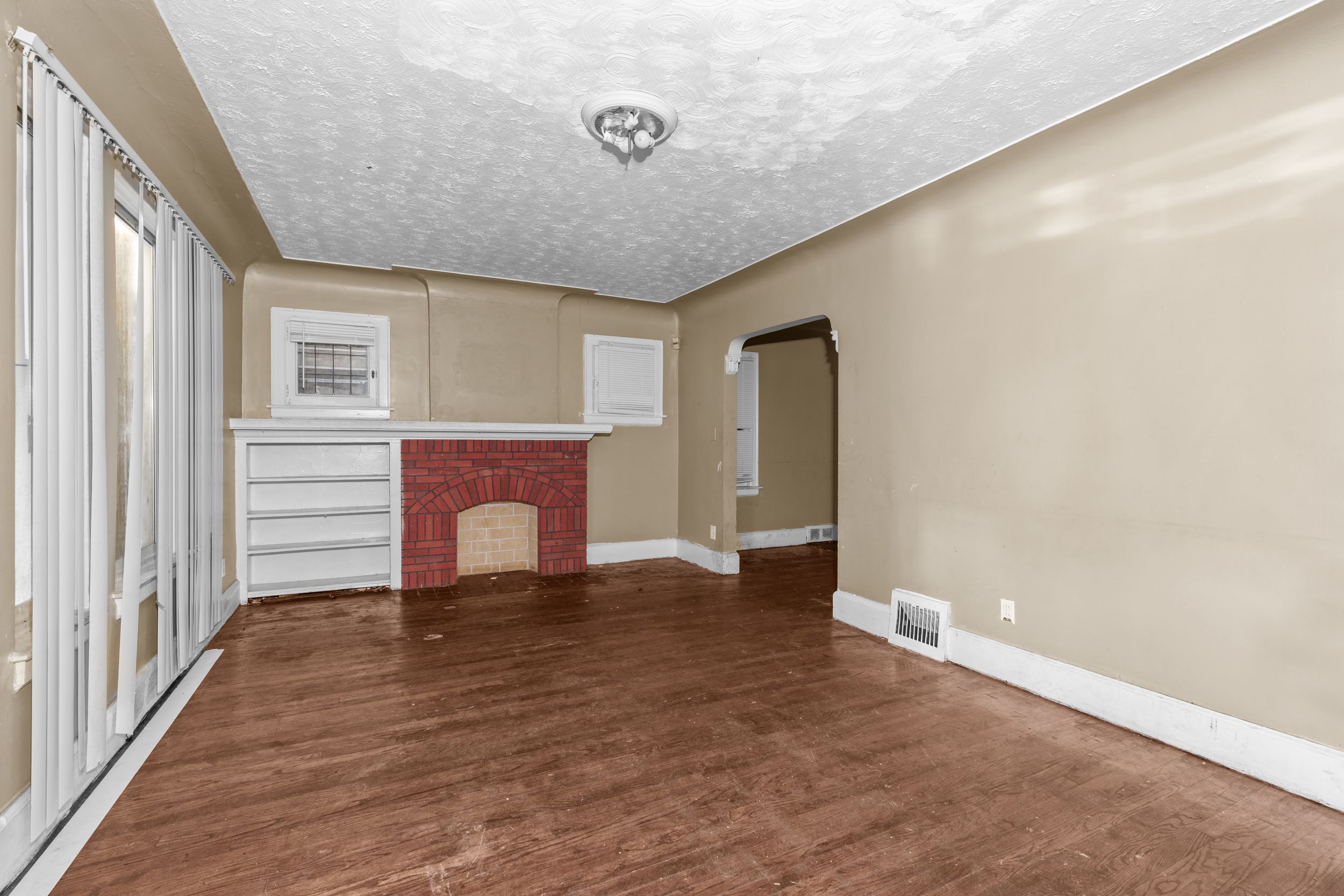 MLS #20250033831 img 0