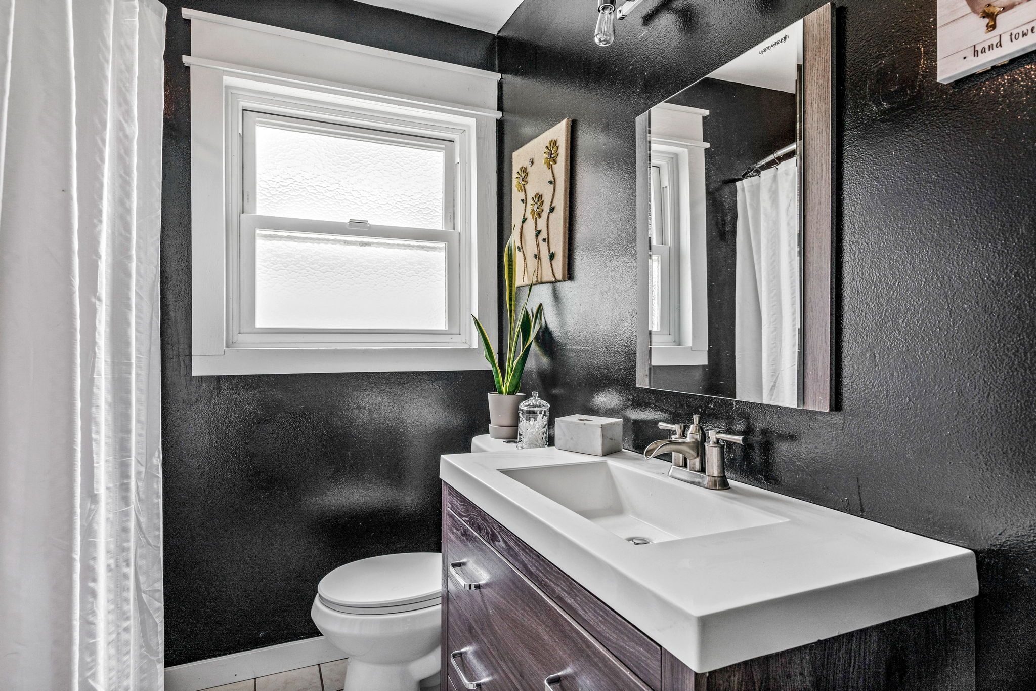 MLS #20250035046 img 0