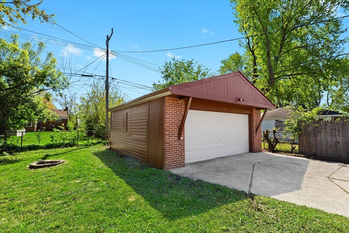 MLS #20250035244 img 0