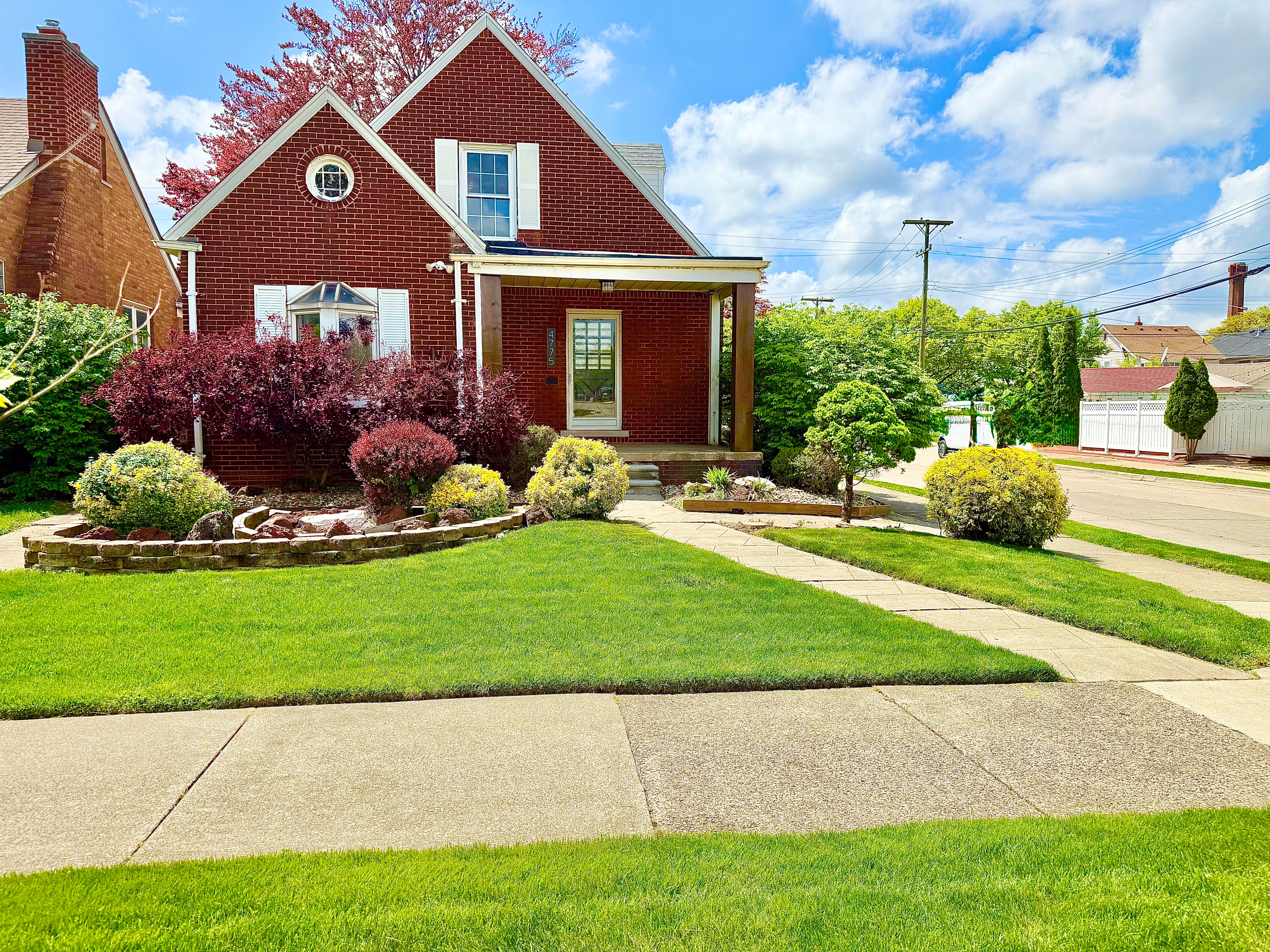 MLS #20250035712 img 0