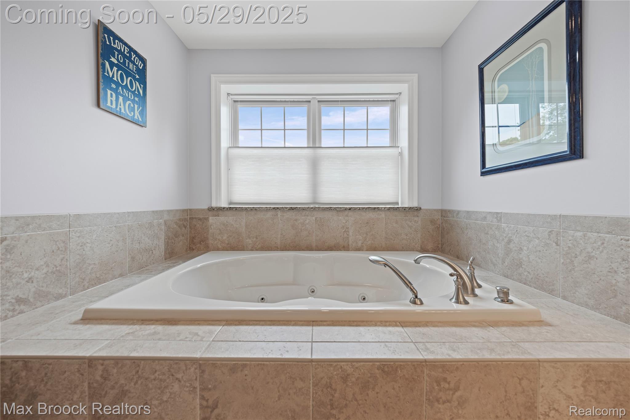 MLS #20250036086 img 0