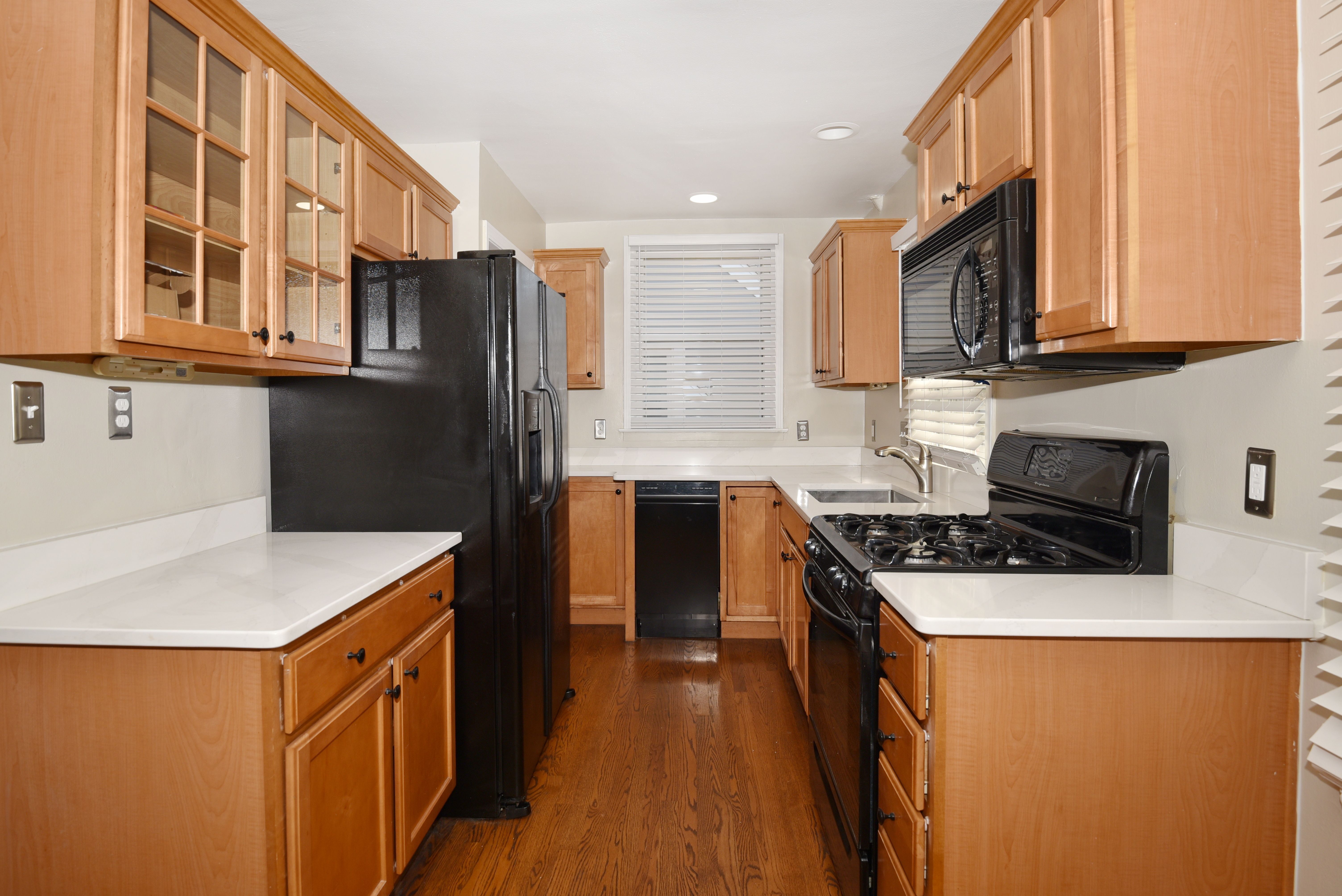 MLS #20250036221 img 0