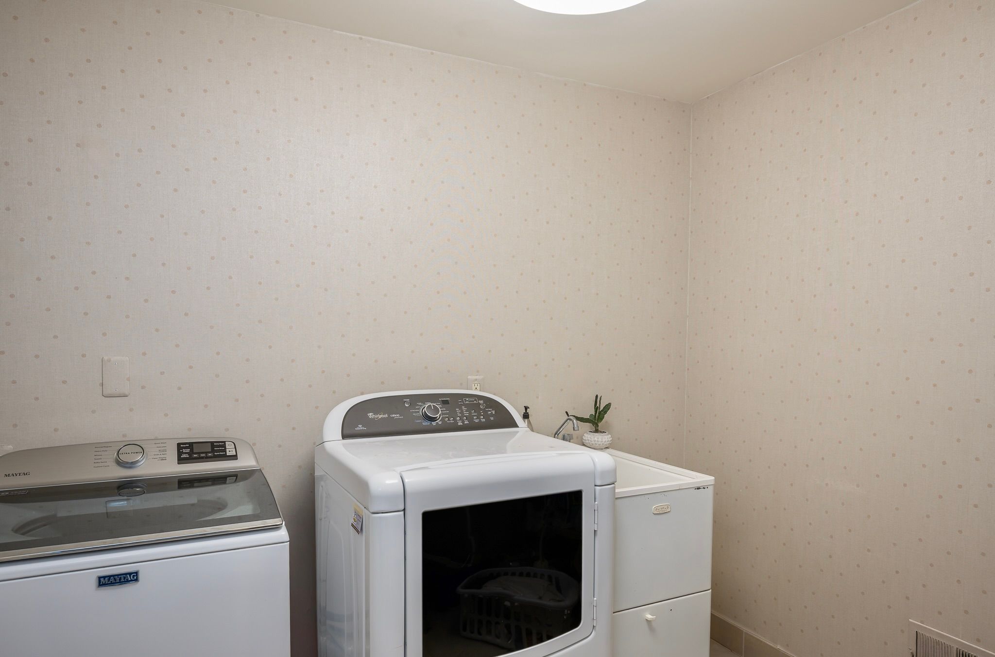 MLS #20250036726 img 0