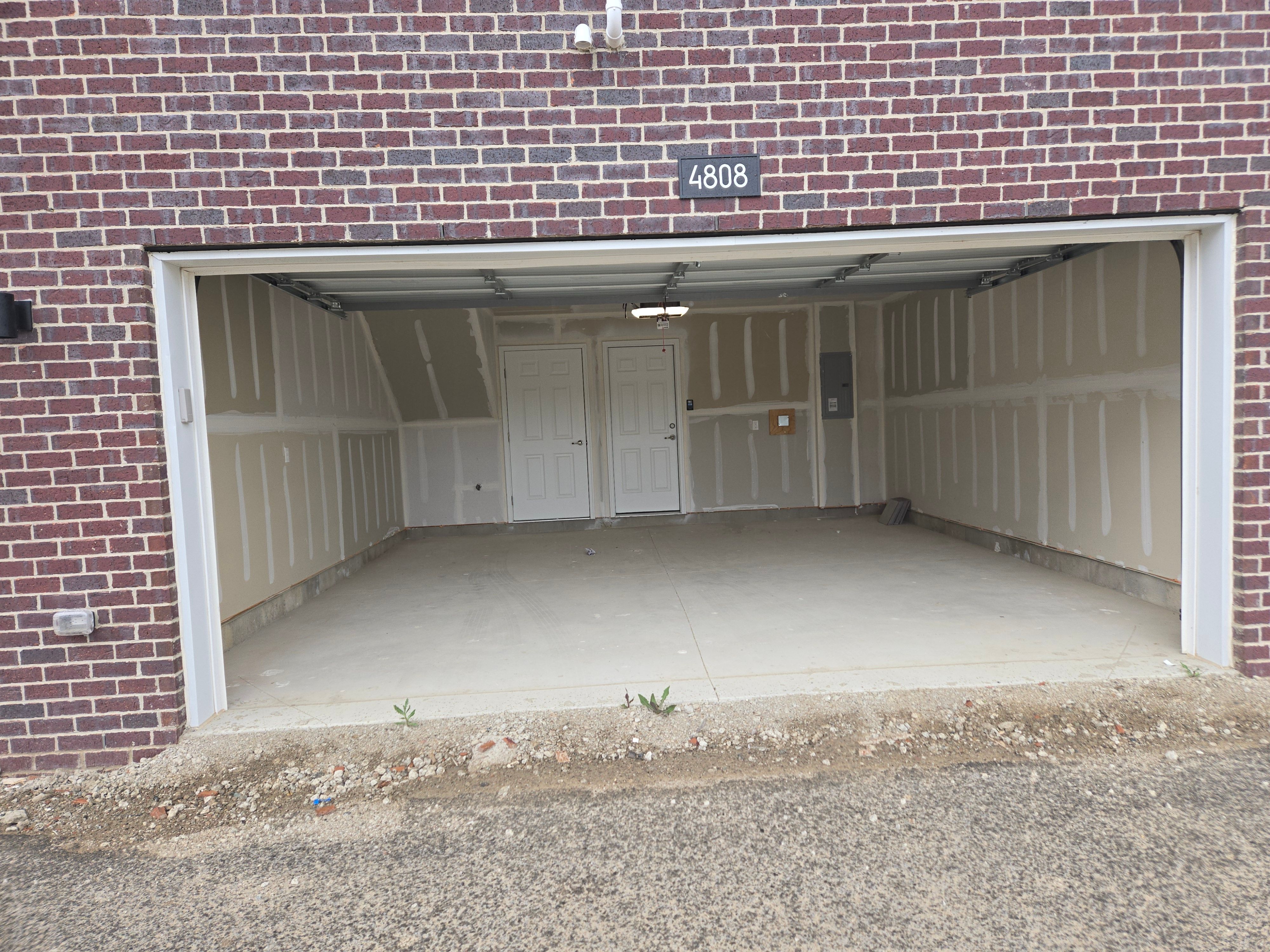 MLS #20250036963 img 0