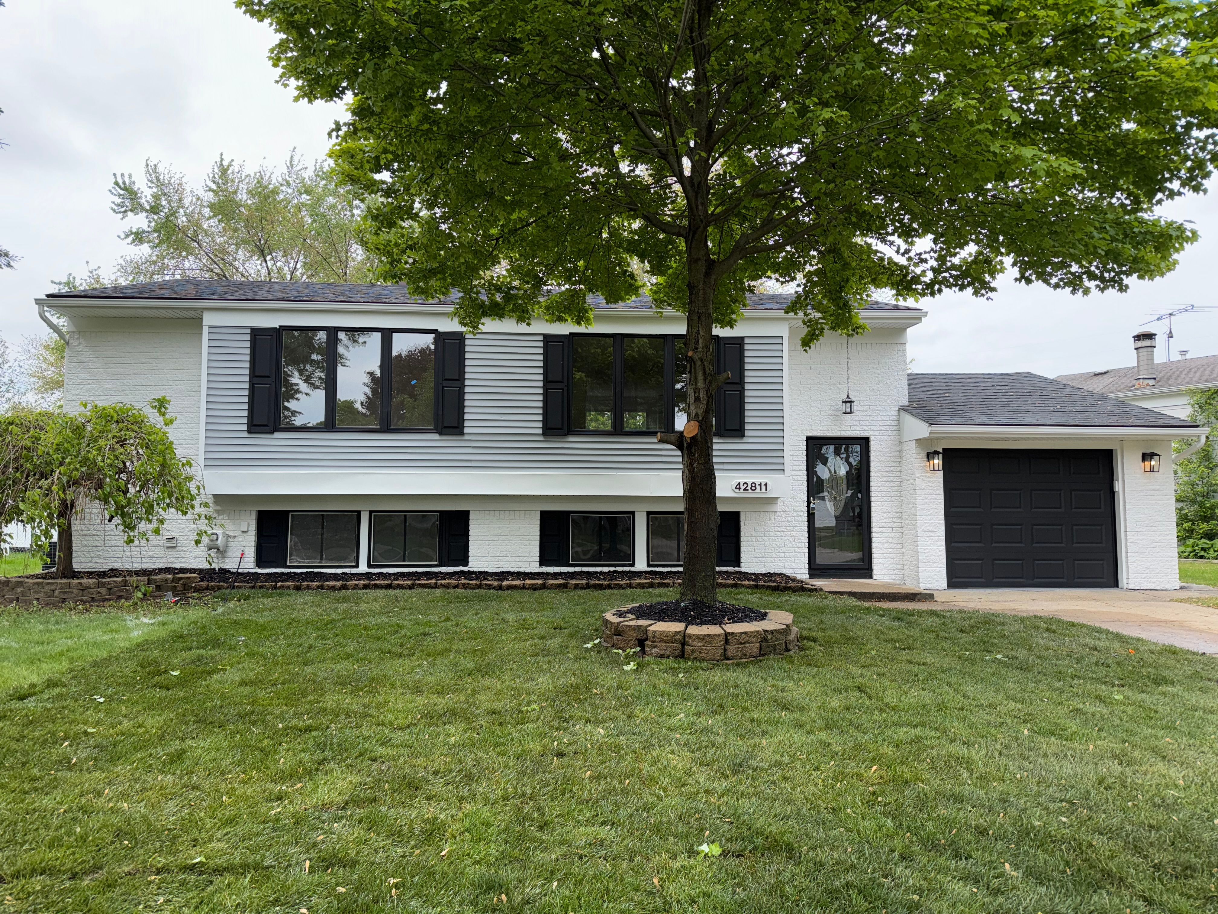 MLS #20250037781 img 0