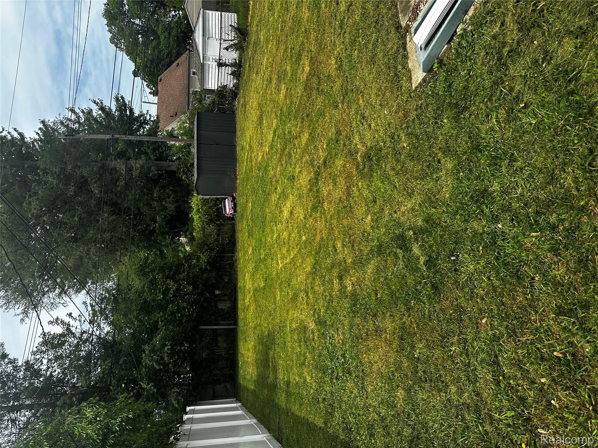 MLS #20251005347 img 0