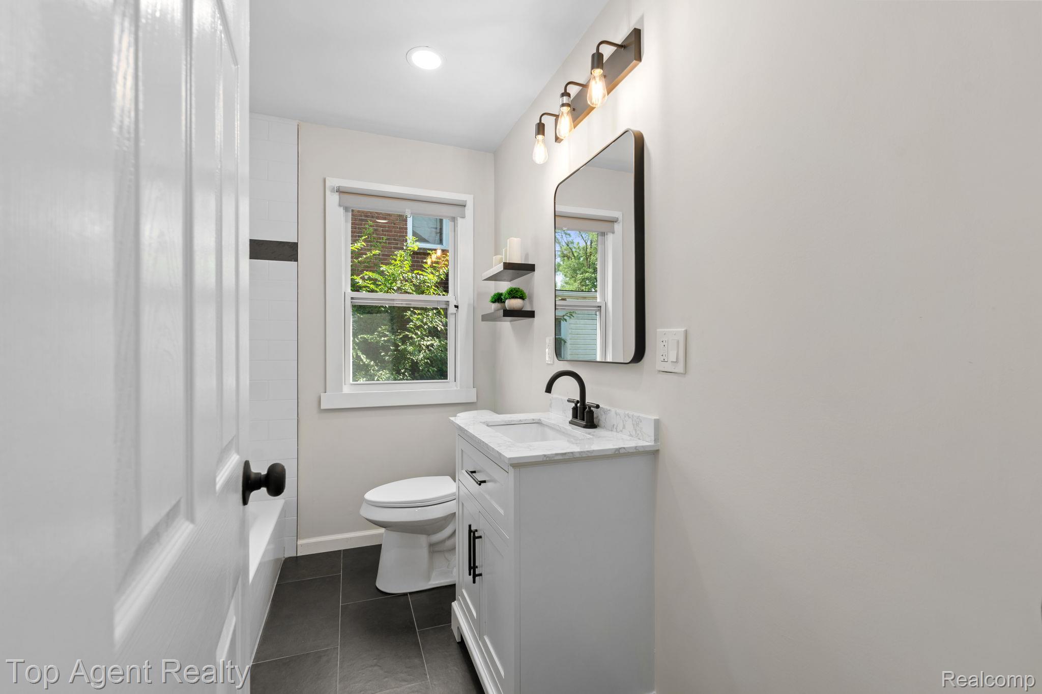 MLS #20251008666 img 0
