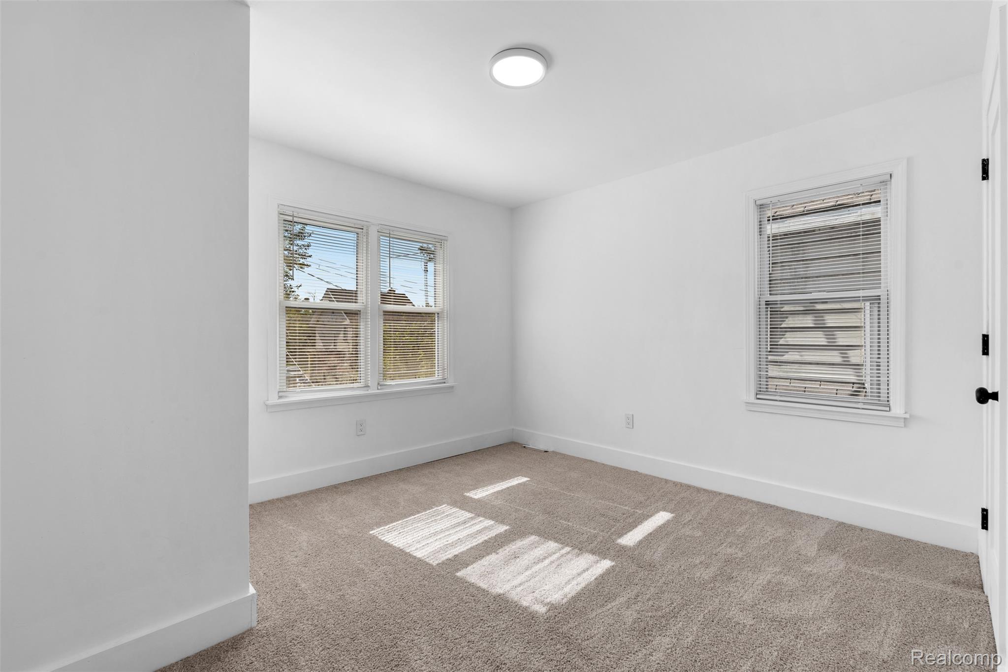 MLS #20251041335 image #0