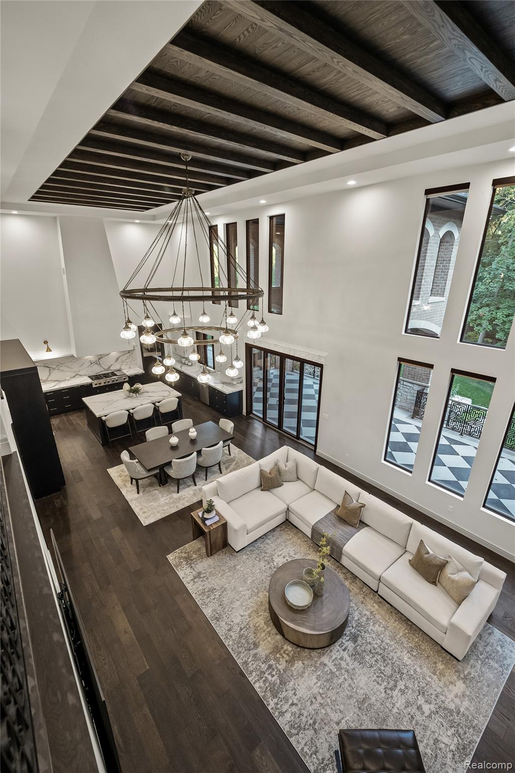 MLS #20251052947 image #0