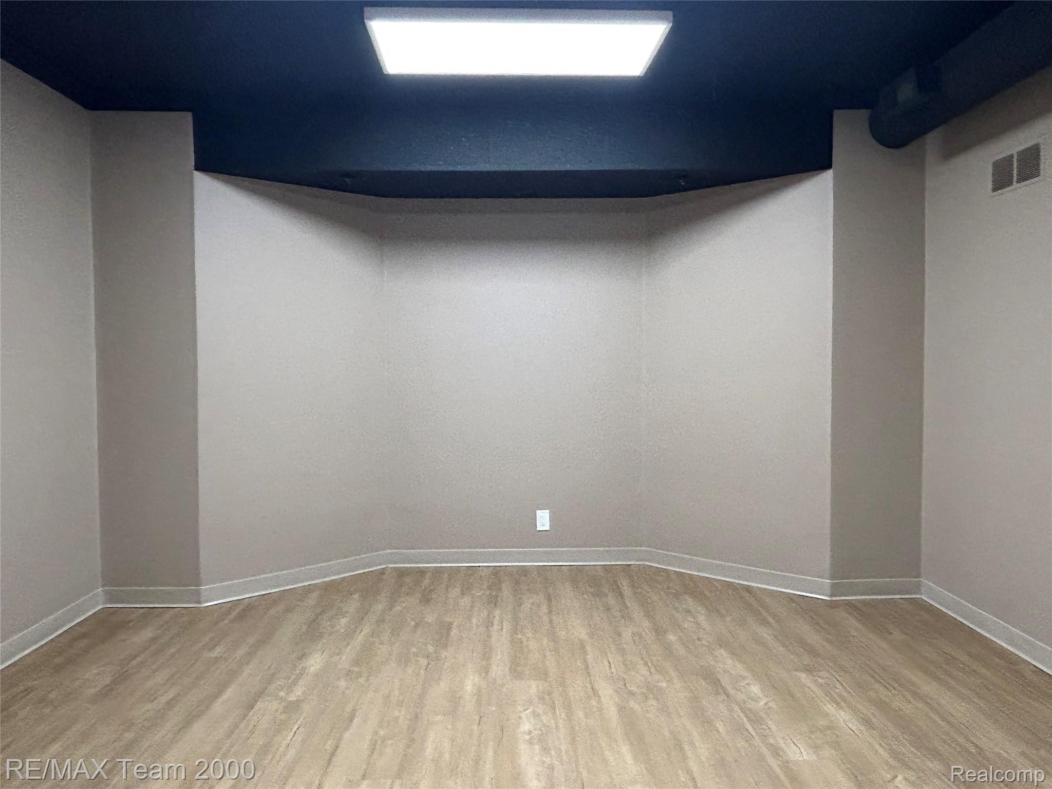 MLS #20251057227 image #0