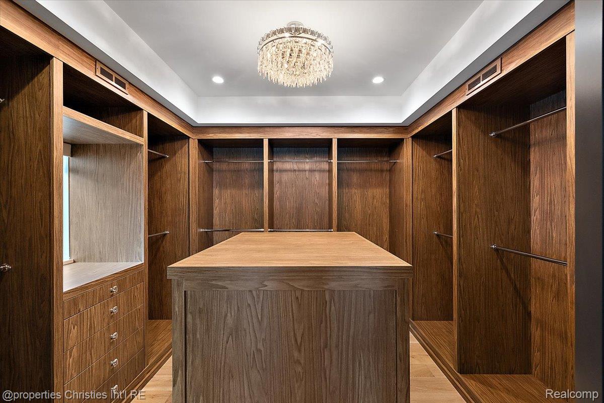 MLS #20261000613 image #1