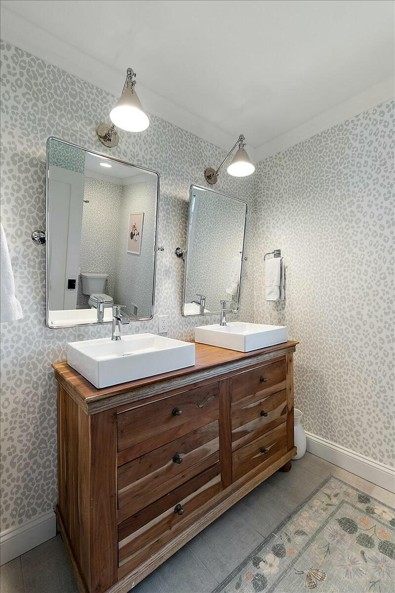 MLS #81025018670 img 0