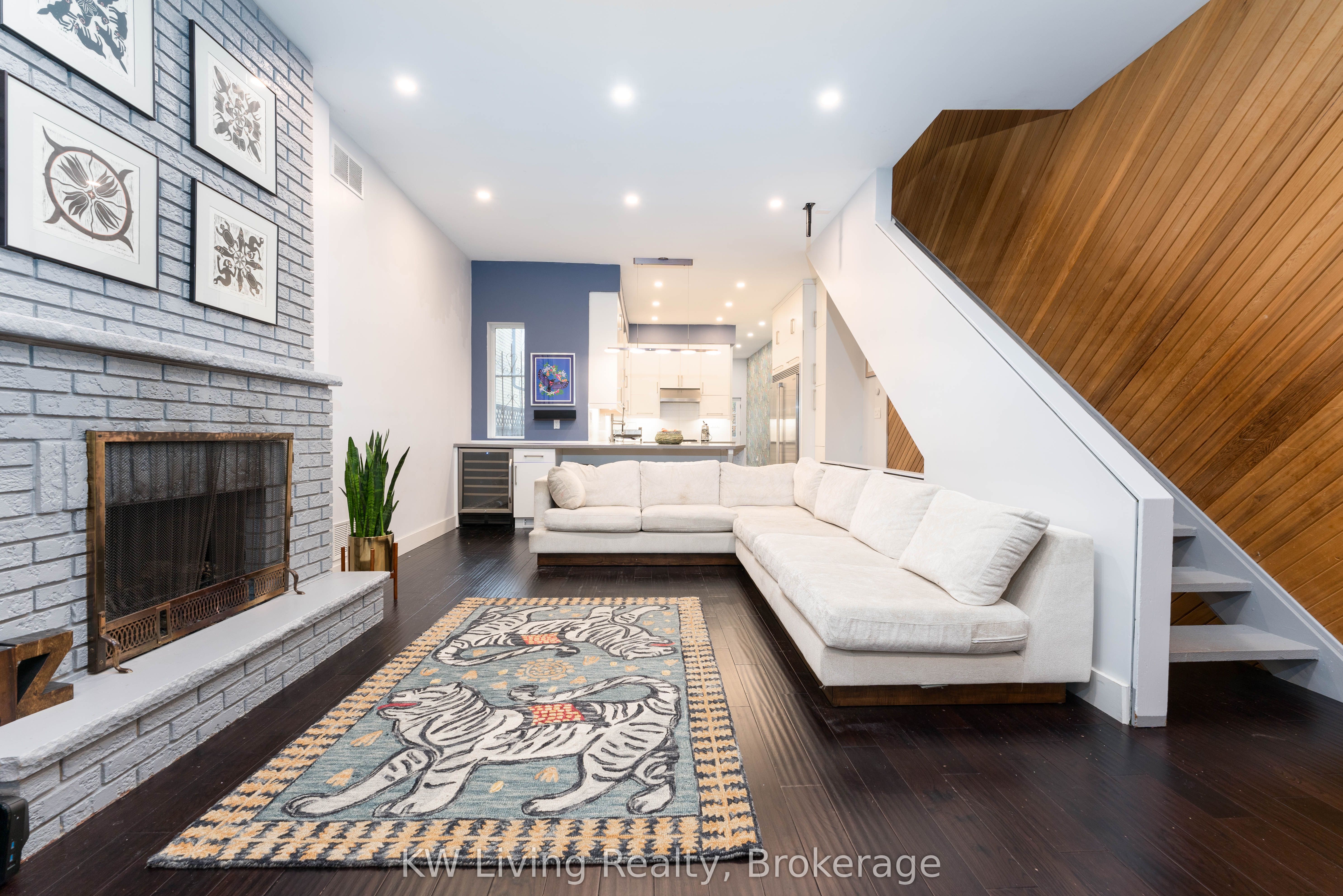 MLS #C12189956 image #1