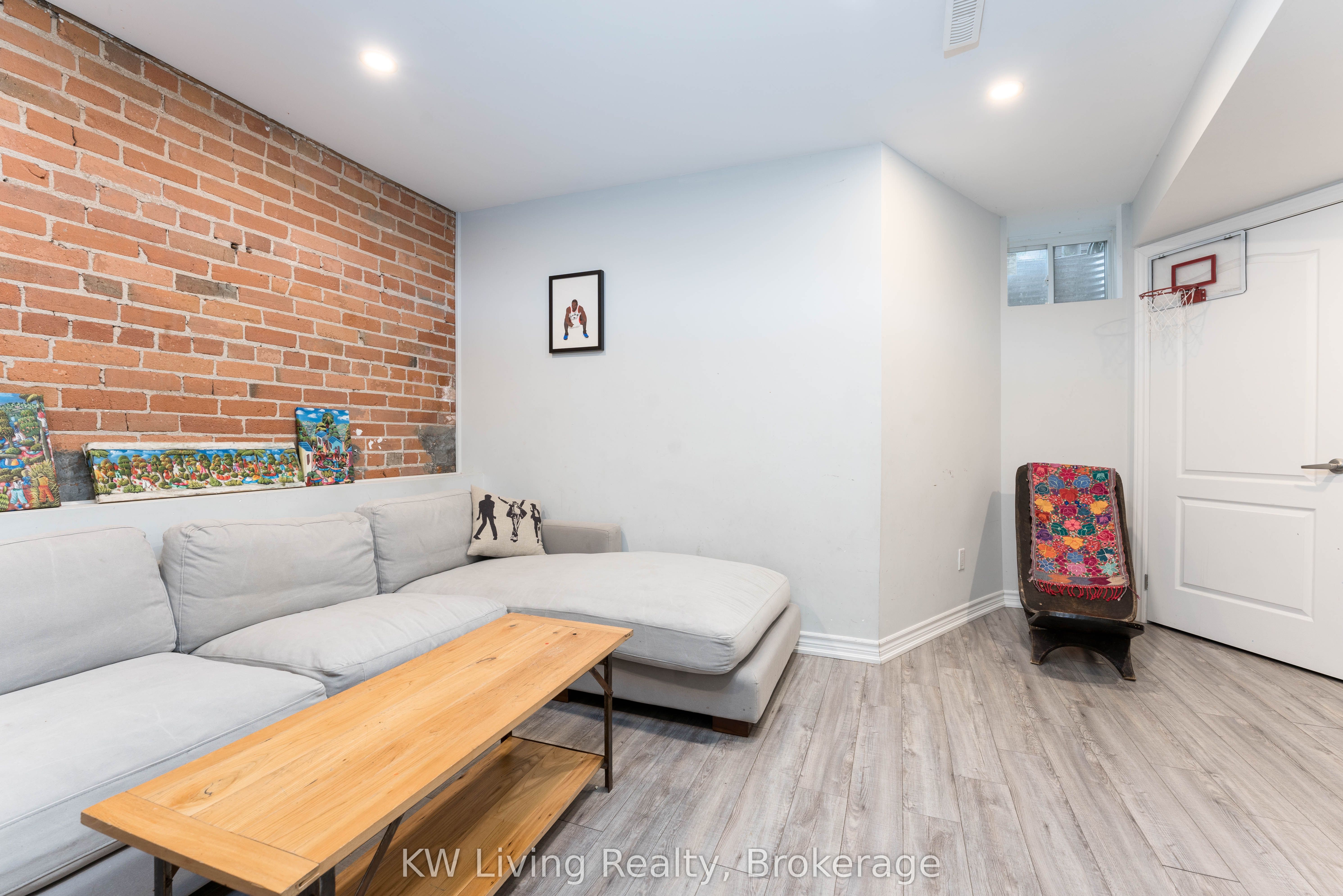 MLS #C12189956 image #18