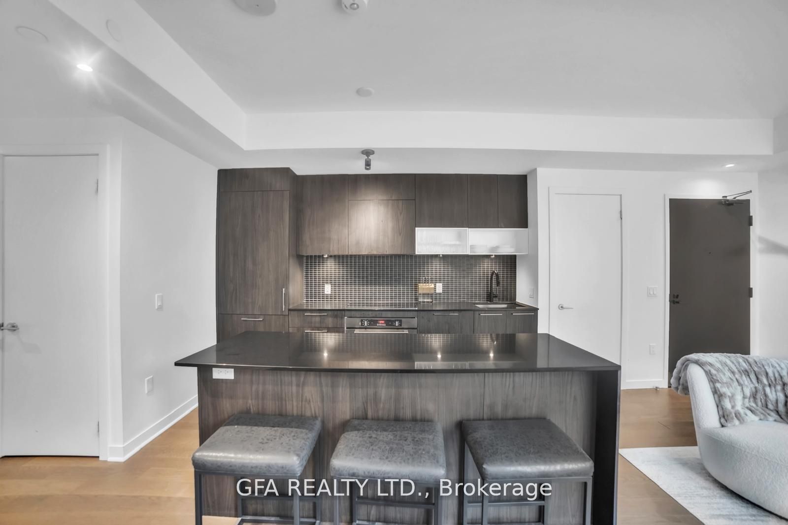 MLS #C12265322 image #1