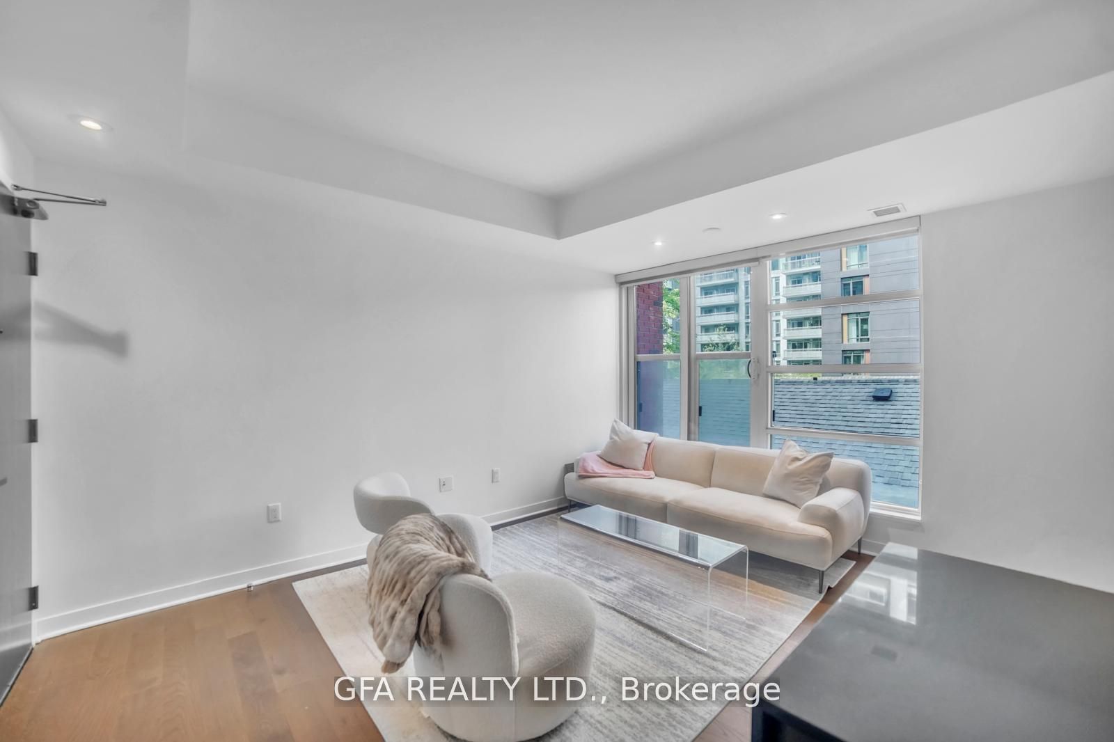 MLS #C12265322 image #4