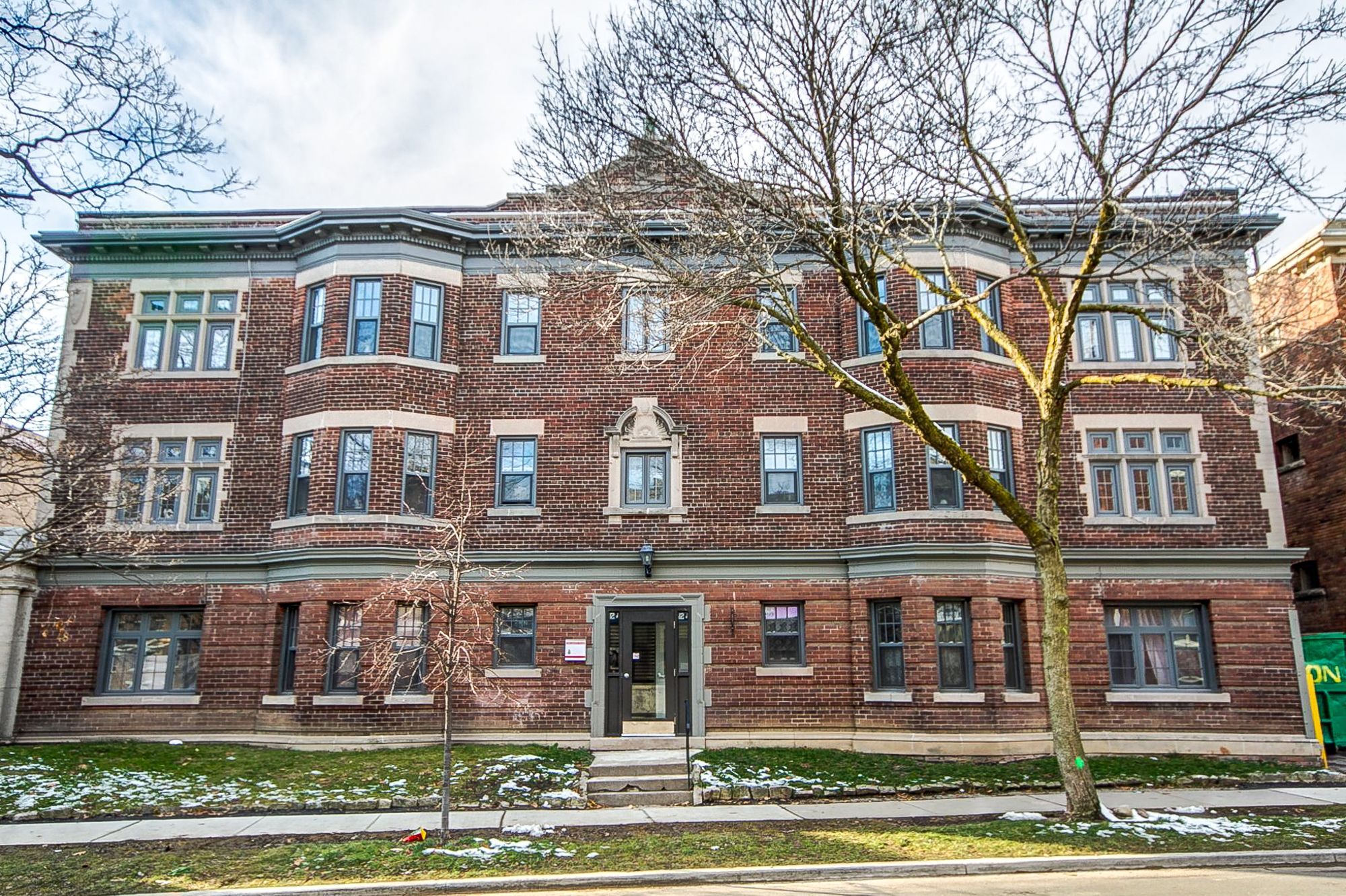 MLS #C12297856 image #0