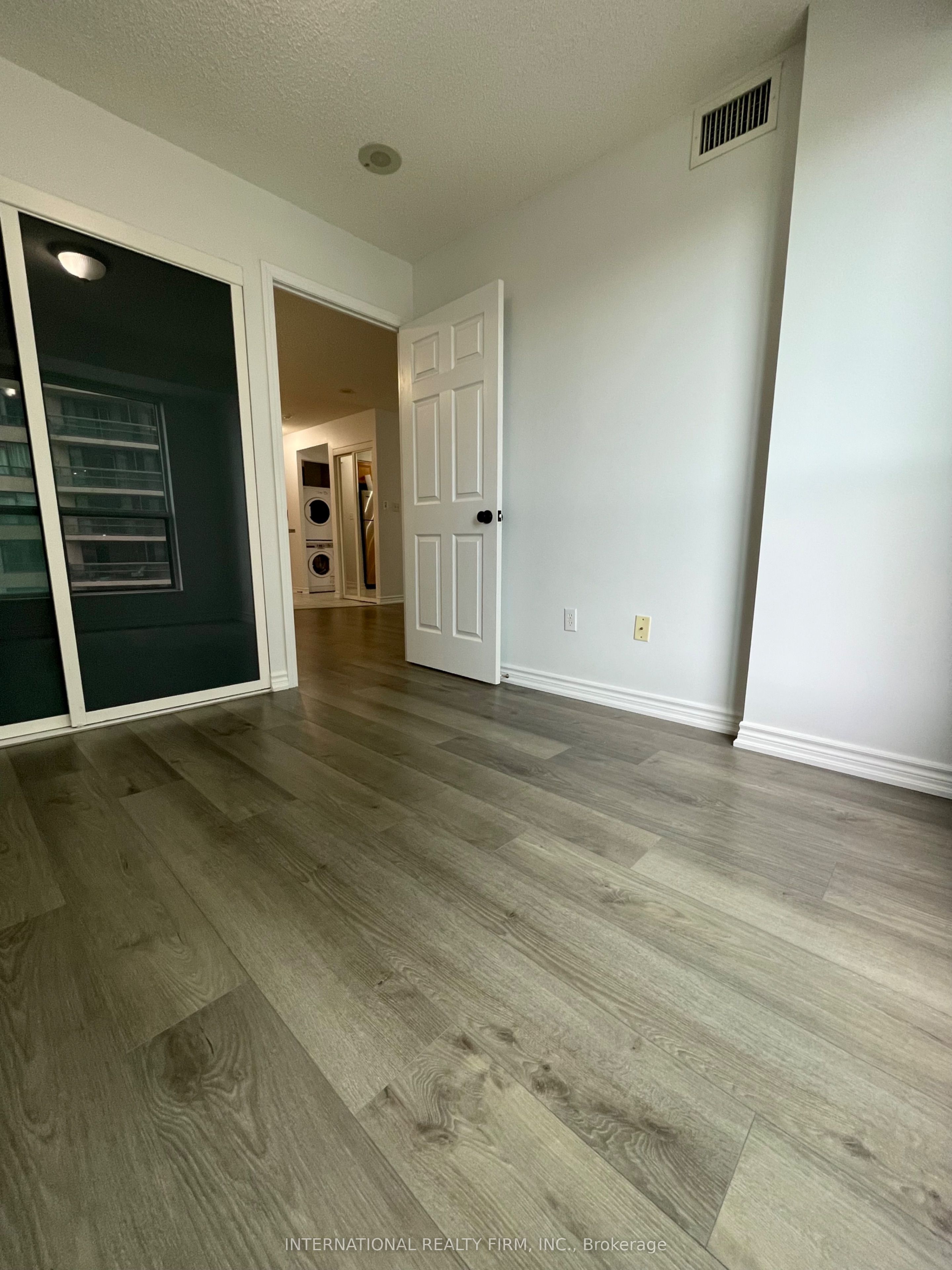 MLS #C12312293 image #12