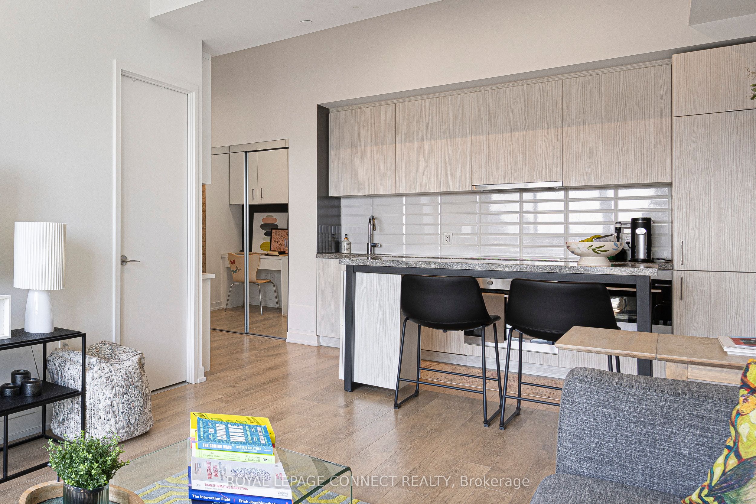 MLS #C12418913 image #12