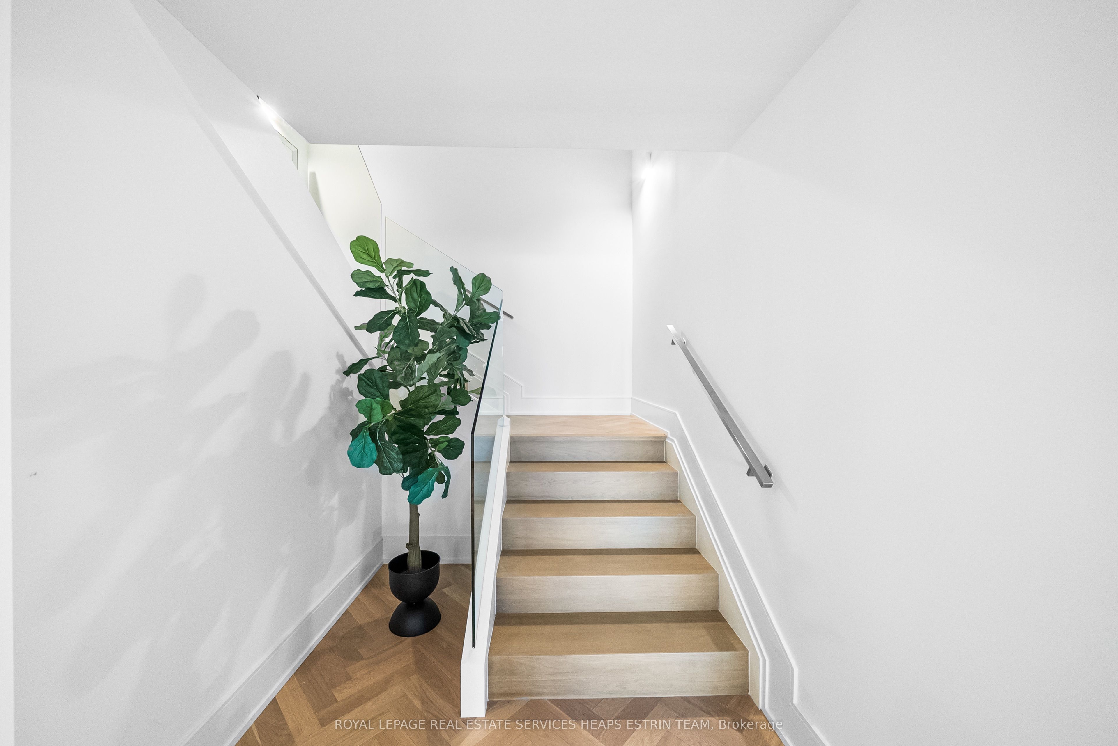 MLS #C12419601 image #12