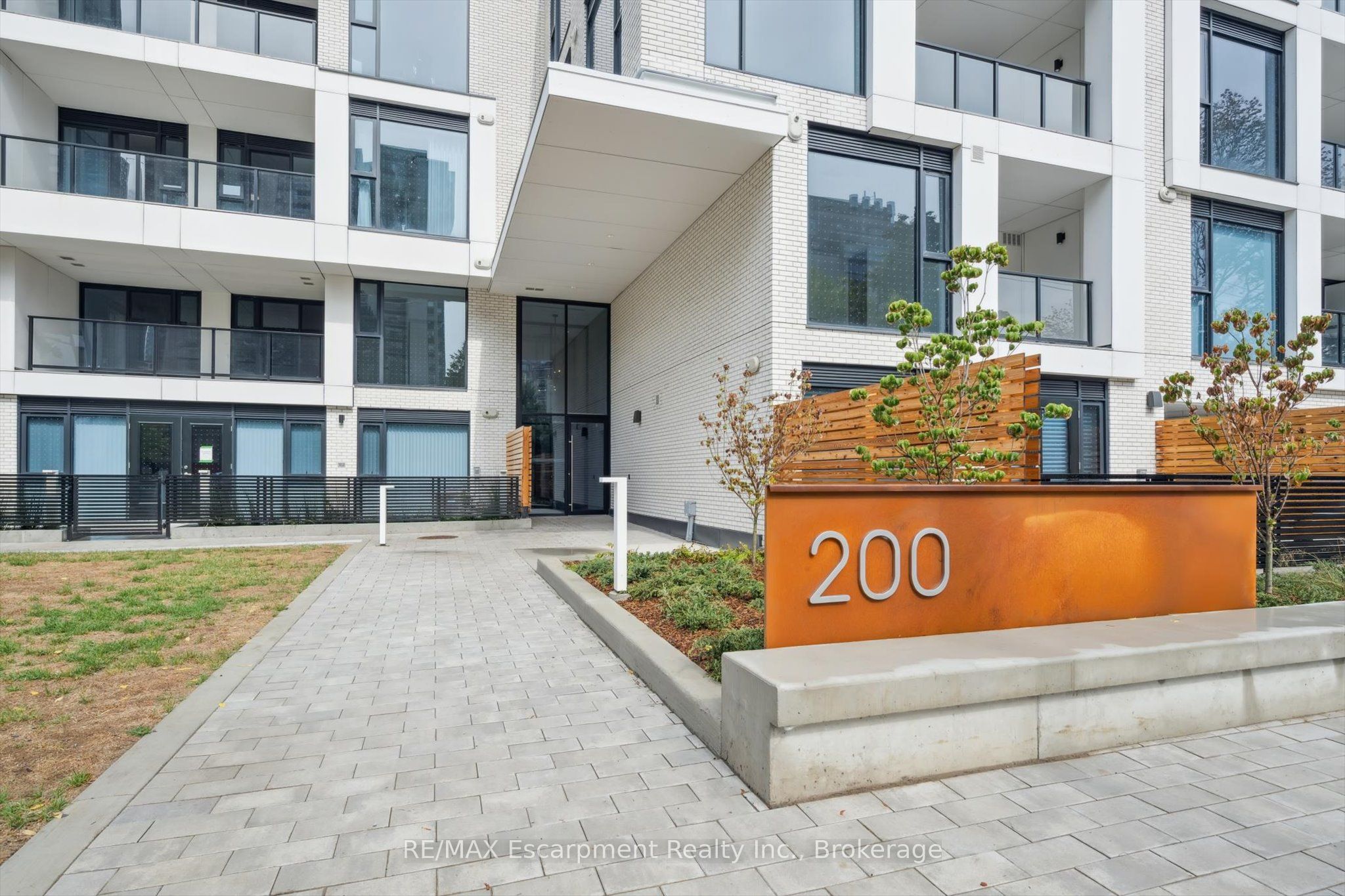 MLS #C12426530 image #1